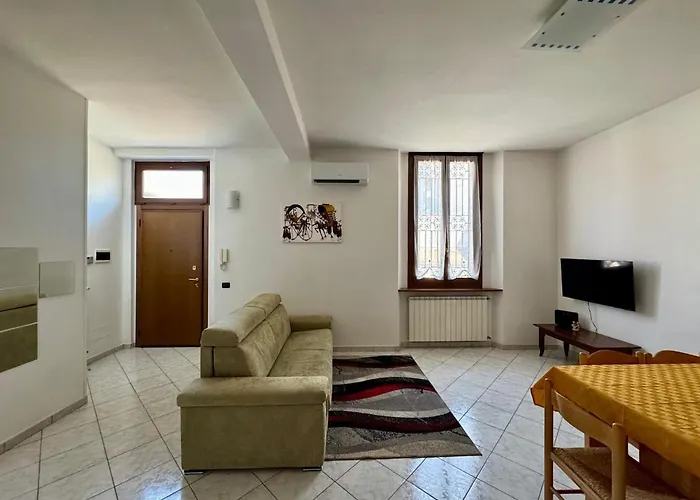 Mxp 8 Min 2 Bedrooms Train Station And 24H Airport Shuttle